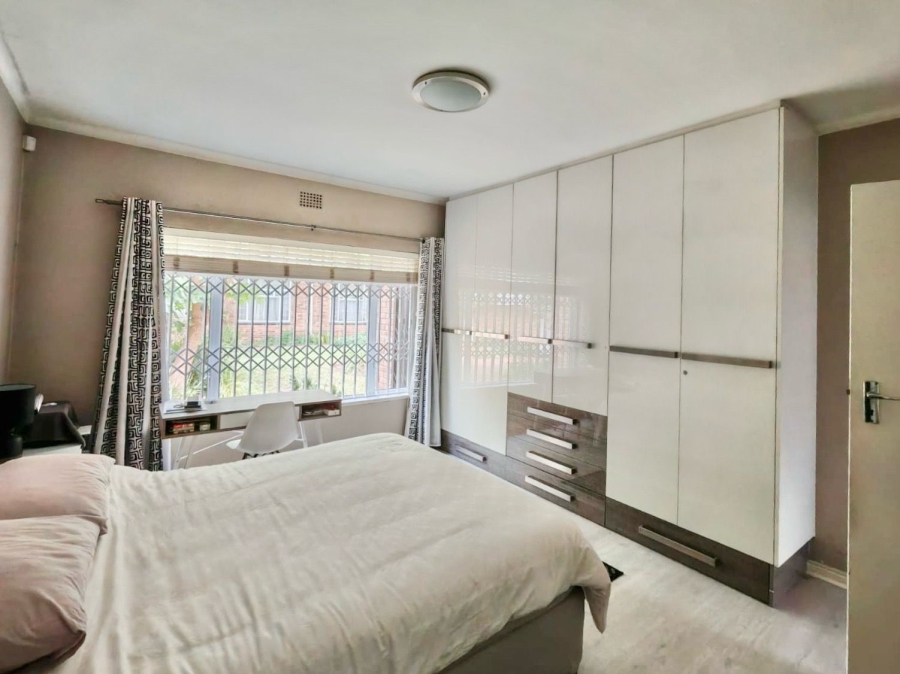 2 Bedroom Property for Sale in Kenilworth Western Cape